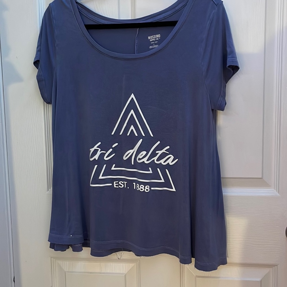 Navy blue tri delta tshirt